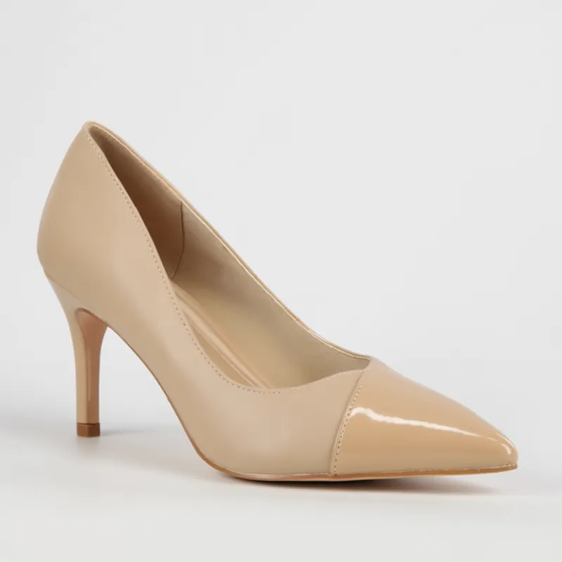 kenneth-cole-woman-light-brown-shoes